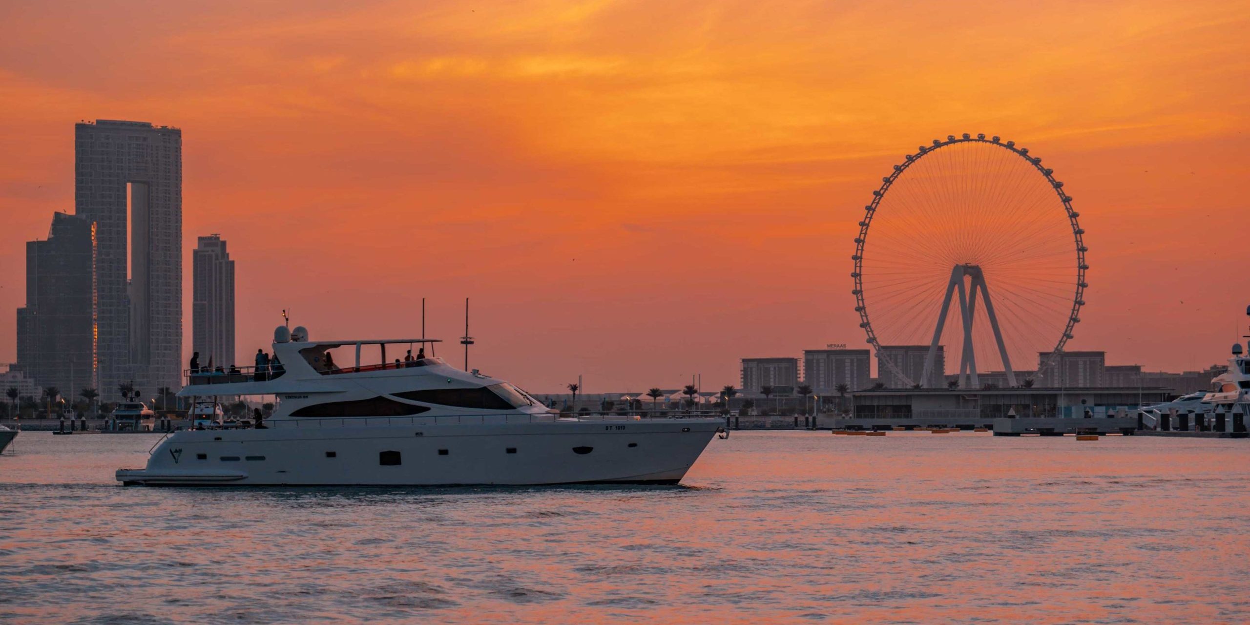 10 Reasons To Rent a Yacht In Dubai (2023)