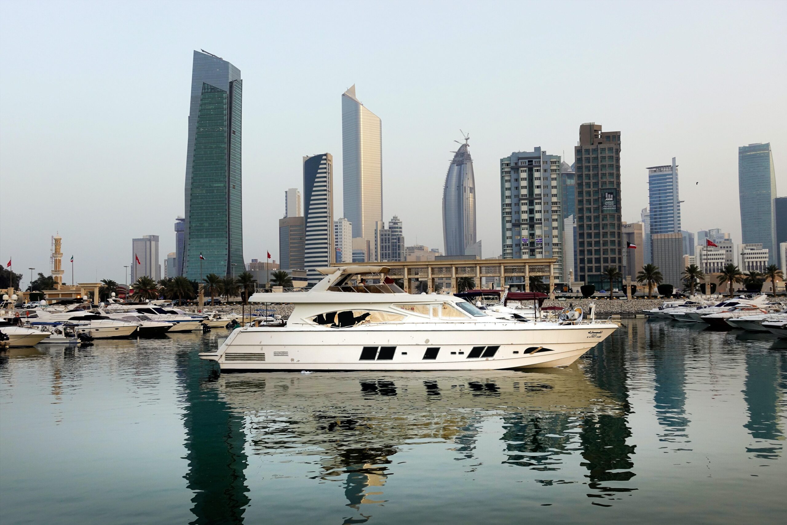 10 Best Places for Yacht Tours in Dubai (2023)